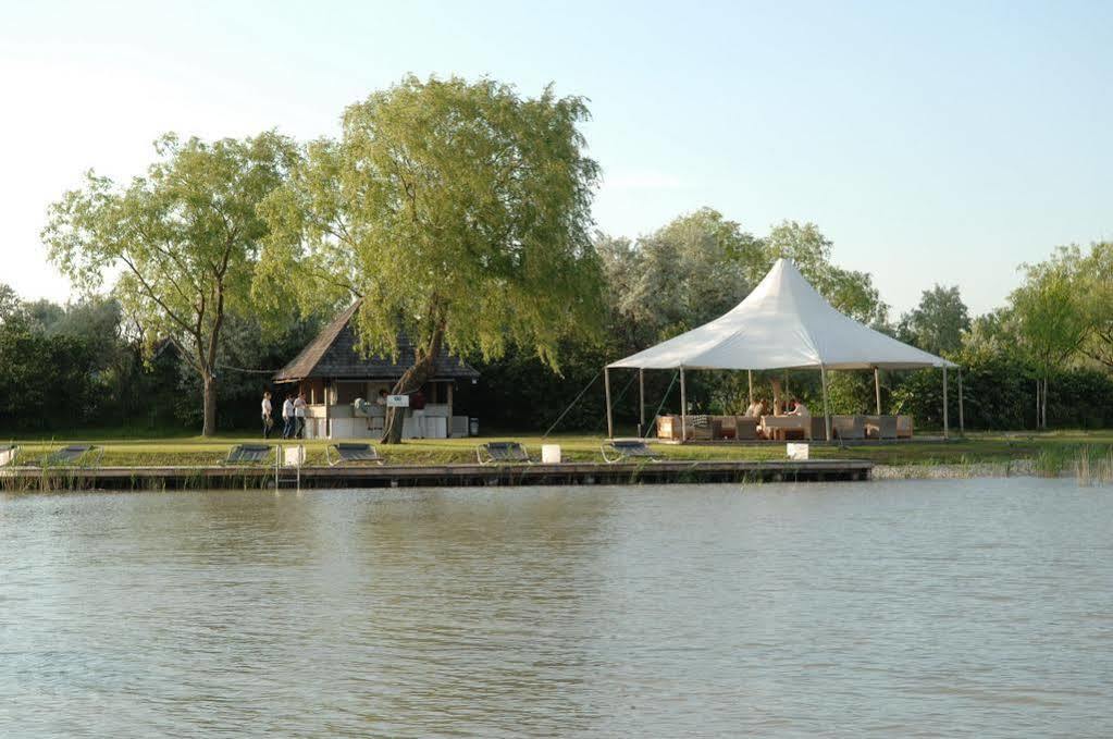 ويدن ام سي Hoteldorf Seepark Weiden المظهر الخارجي الصورة